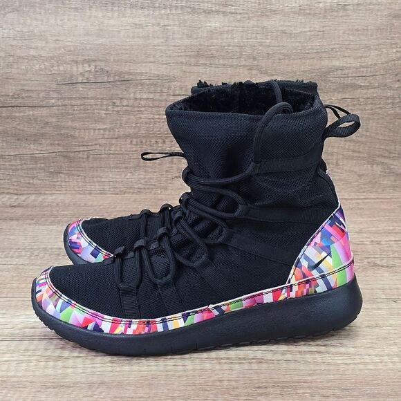Nike Roshe One High Print GS Youth Size 5.5Y Women's Size 7 Black Lined Boots - Picture 3 of 9